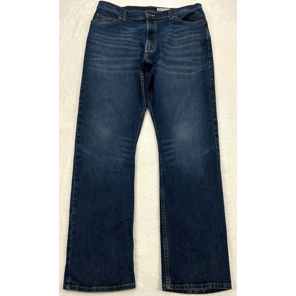 Wrangler Jeans Men 36x34(32) Blue Denim Whisker Straight Fit Cowboy Western READ